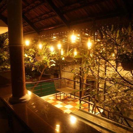 Mi Casa Tu Casa Homestay Kochi ภายนอก รูปภาพ
