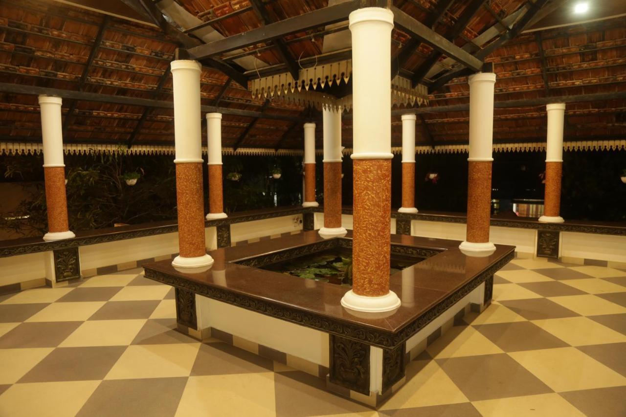 Mi Casa Tu Casa Homestay Kochi ภายนอก รูปภาพ